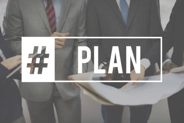 iş takım tartışırken planı