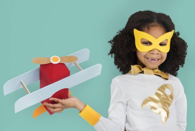 Afrikalı kız kostüm süper kahraman