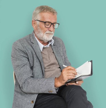 Senior studio poz işadamı