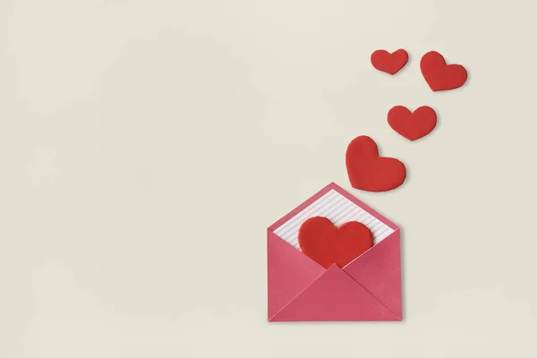 Carta de amor com corações — Fotografia de Stock