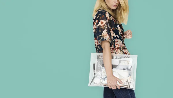 Woman holding folder bag — Stock Photo, Image