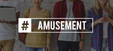 Dijital cihazlar kullanan gençlerin