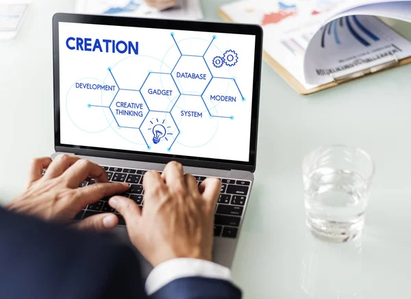 Businessman working on laptop — Stock Photo, Image