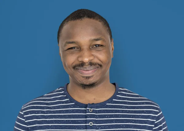 Africký muž s úsměvem — Stock fotografie