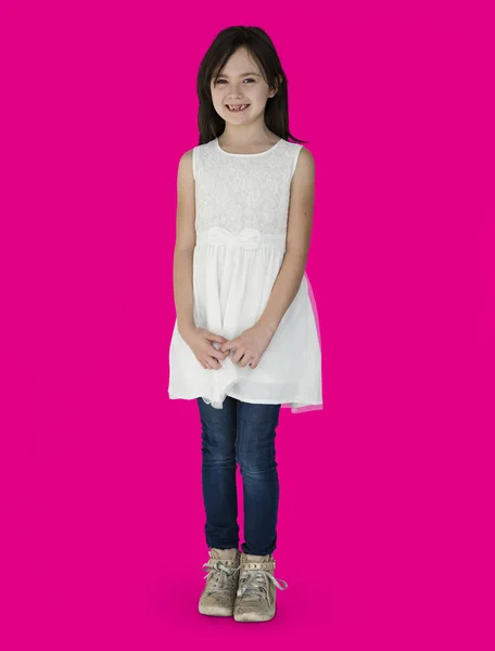 Bambina in abito bianco — Foto Stock