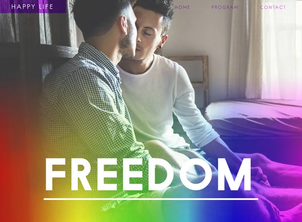 Gay par kyssas — Stockfoto