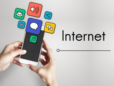 cep telefonu tutan eller