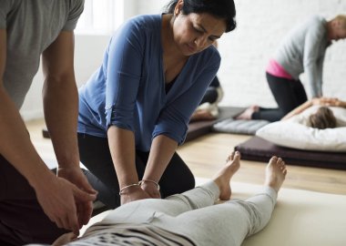 İnsanlar masaj sınıf