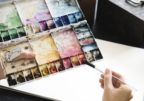 Pintura del artista Colores Ilustración Papelería en la mesa — Foto de Stock