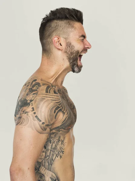 Tatuado bonito homem — Fotografia de Stock