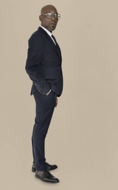 Afrika işadamı Studio poz