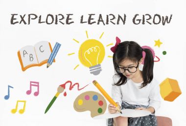 Kız büyük kalemle yazma