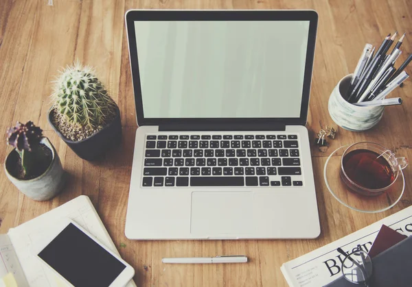 Laptop computer on workplace — Stock Photo, Image