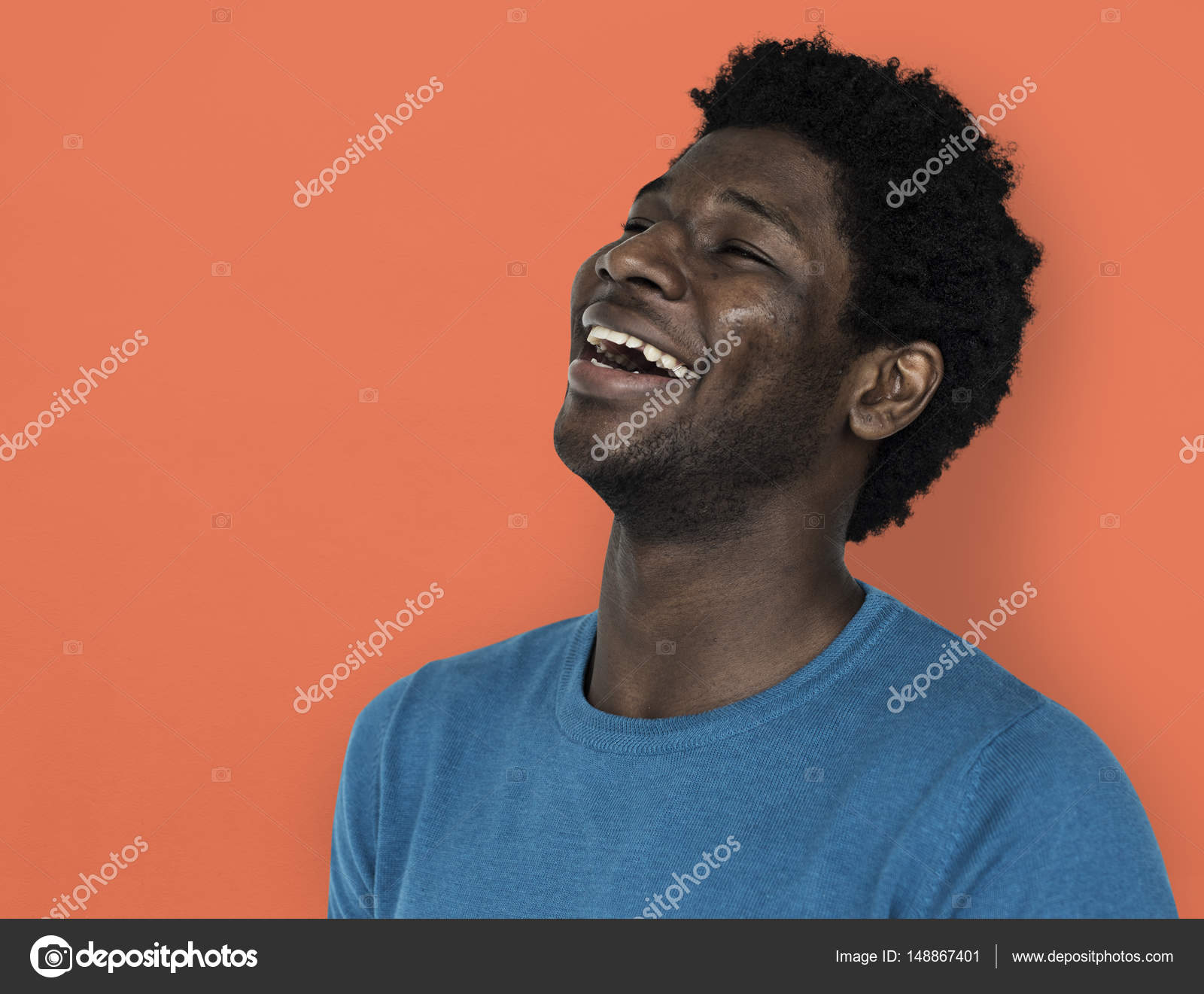 Jeune homme africain image libre de droit par Rawpixel © 148867401