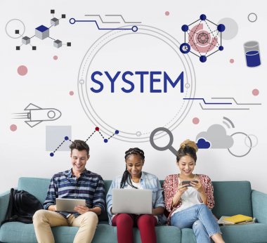 Arkadaşlar dijital cihazlar kullanarak