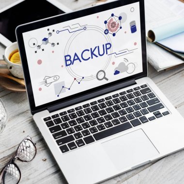 Tablo bilgisayar ekranında