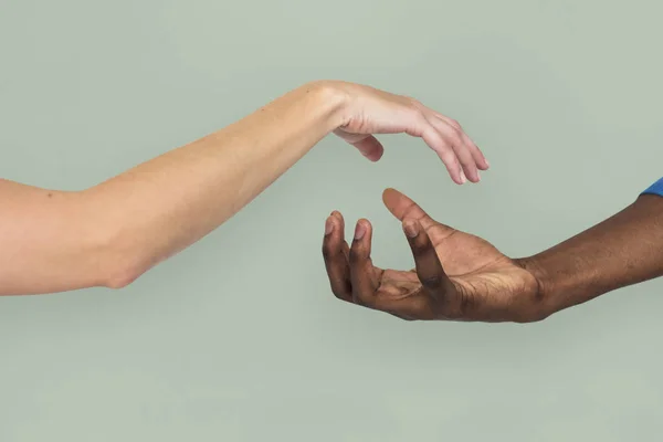 İnsanlar eller bir başka karşı — Stok fotoğraf