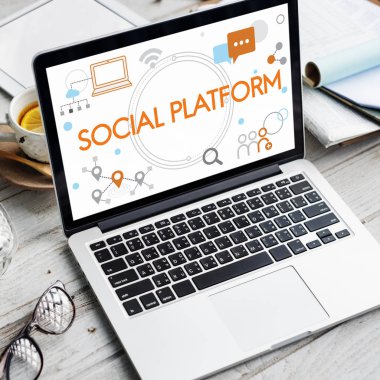 Tablo bilgisayar ekranında