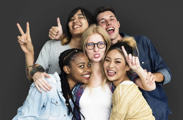 Happy young friends — Stock Photo, Image