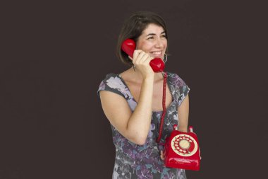 kadın stüdyoda poz