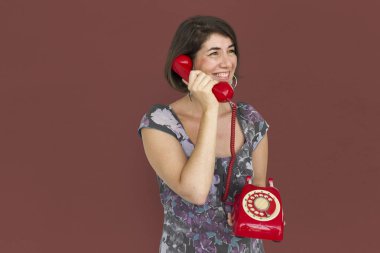 kadın stüdyoda poz