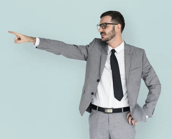 Empresario enojado señalando con el dedo — Foto de Stock