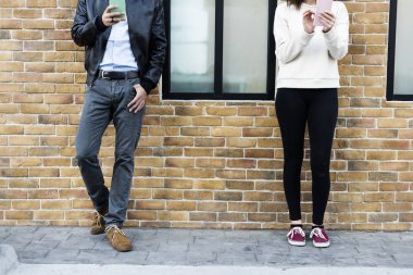 Akıllı telefonlar kullanarak çift