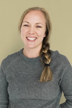 Beyaz genç kadın Studio