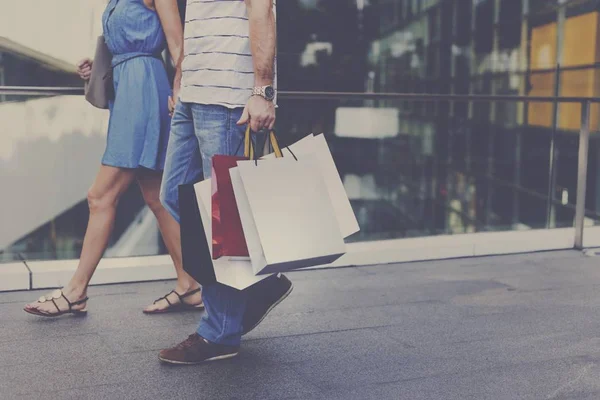 Un par de compras juntos — Foto de Stock