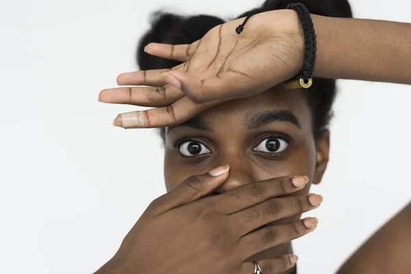 Afrikaanse jonge vrouw gezicht — Stockfoto