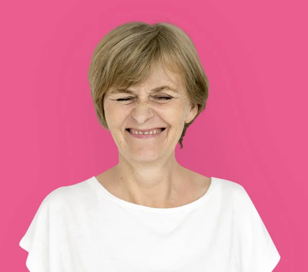 Volwassen lachende vrouw — Stockfoto