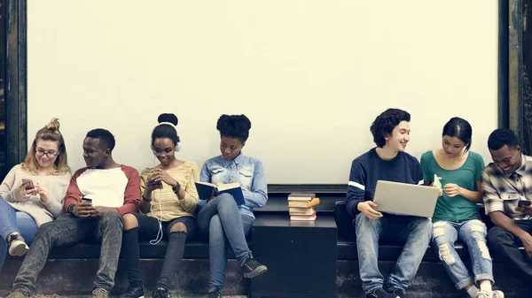 Tiener mensen samen studeren — Stockfoto