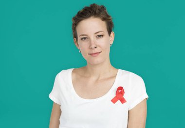 Studio sarışın kadın