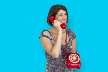 kadın stüdyoda poz