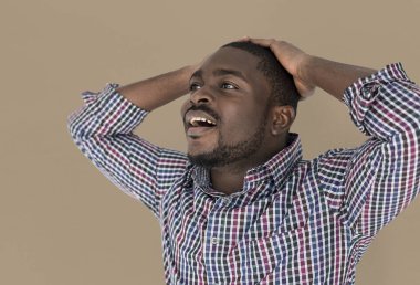 yakışıklı siyah adam.