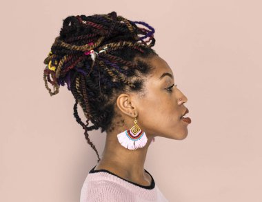 dreadlocks ile güzel Afrikalı kadın