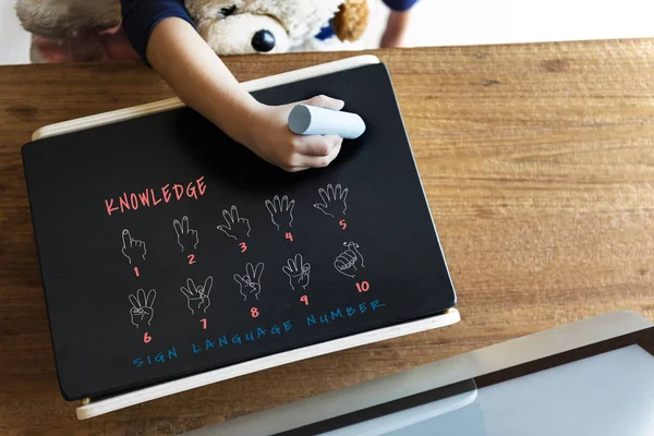 Gyerek rajz krétával chalkboard — Stock Fotó