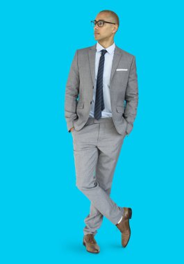 Stüdyo çekimi genç işadamı