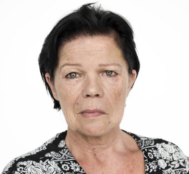 Kısa saçlı kadın kıdemli Yetişkin