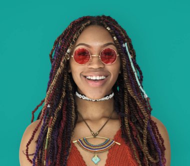 dreadlocks ile güzel Afrikalı kadın