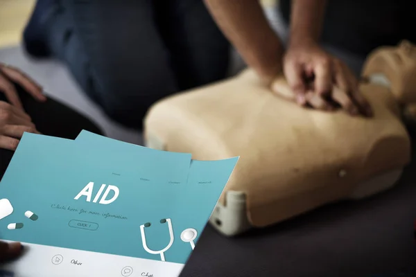 People on CPR First Aid Training — Stock Photo, Image