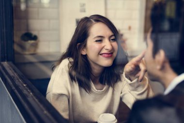 Tarihi kafede sahip çift