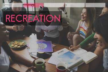 konuşurken çok ırklı iş adamları