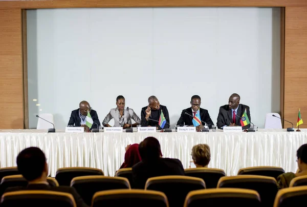 Diversiteit mensen op internationale conferentie — Stockfoto