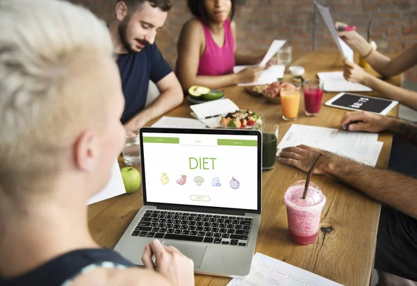 Fitness young adults at meeting — Stock Photo, Image