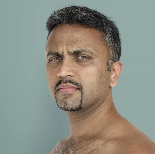 Ernste indische Mann Gesicht — Stockfoto