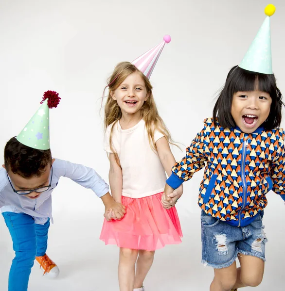 Niños celebrando fiesta — Foto de Stock