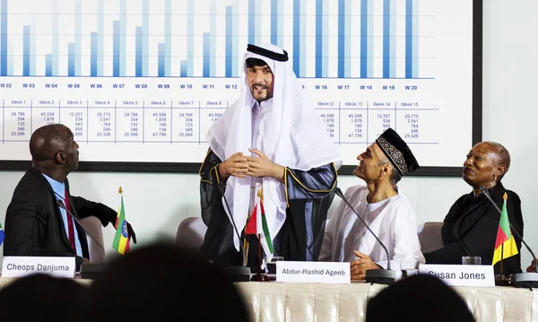 Arabische spreker uitleggen presentatie — Stockfoto