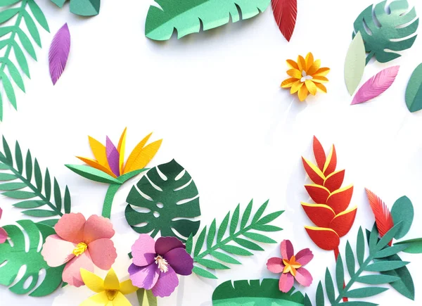 Handgefertigte tropische Pflanzen und Blätter — Stockfoto