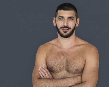 Yakışıklı Tişörtsüz Adam 
